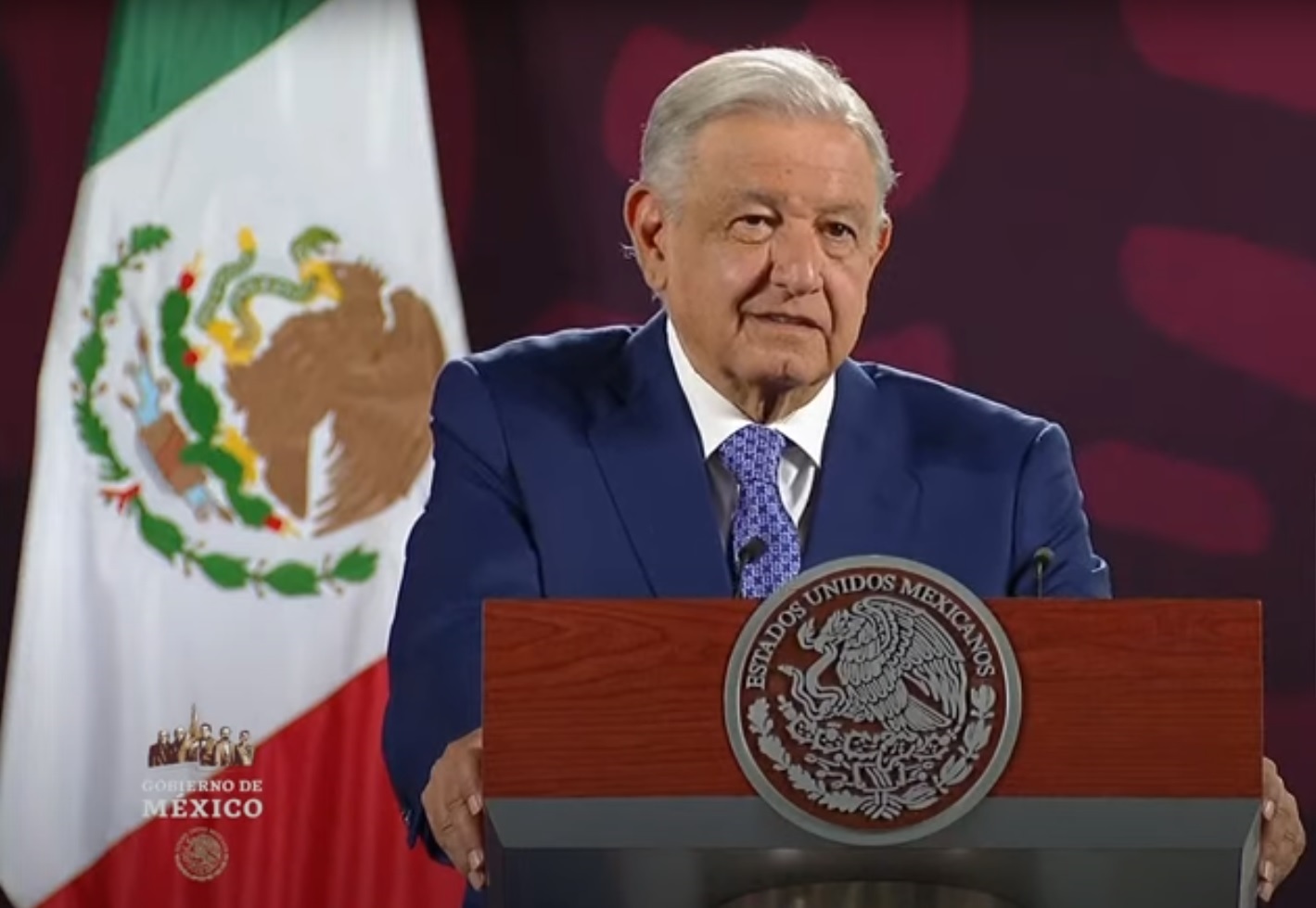 Presiona AMLO a la Corte para resolver deuda fiscal de 35 mil mdp de Salinas Pliego.