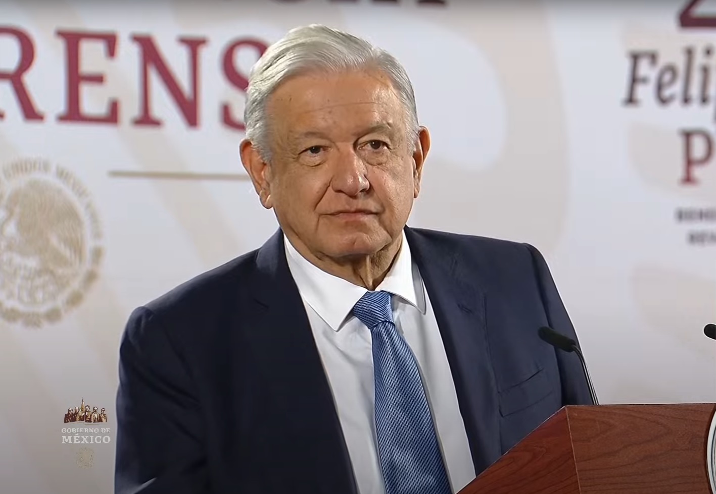 Desestima AMLO riesgos de rebaja en calificación crediticia por reforma